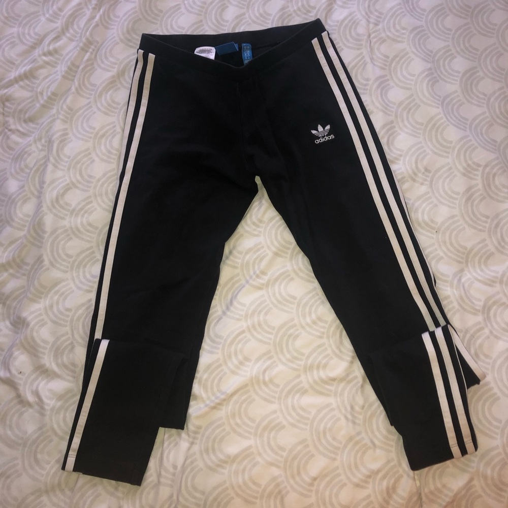 NEW ADIDAS LEGGINGS